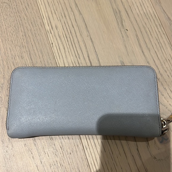 Michael Kors wallet - Picture 2 of 3